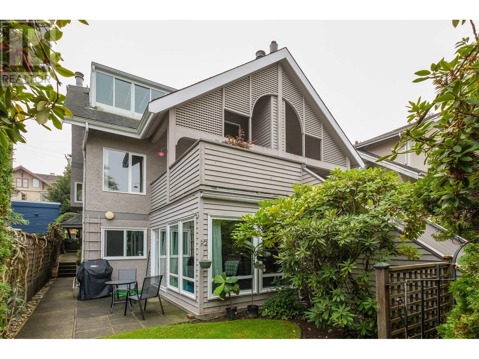 Listing Picture 12 of 18 : 2536 CORNWALL STREET, Vancouver / 溫哥華 - 魯藝地產 Yvonne Lu Group - MLS Medallion Club Member