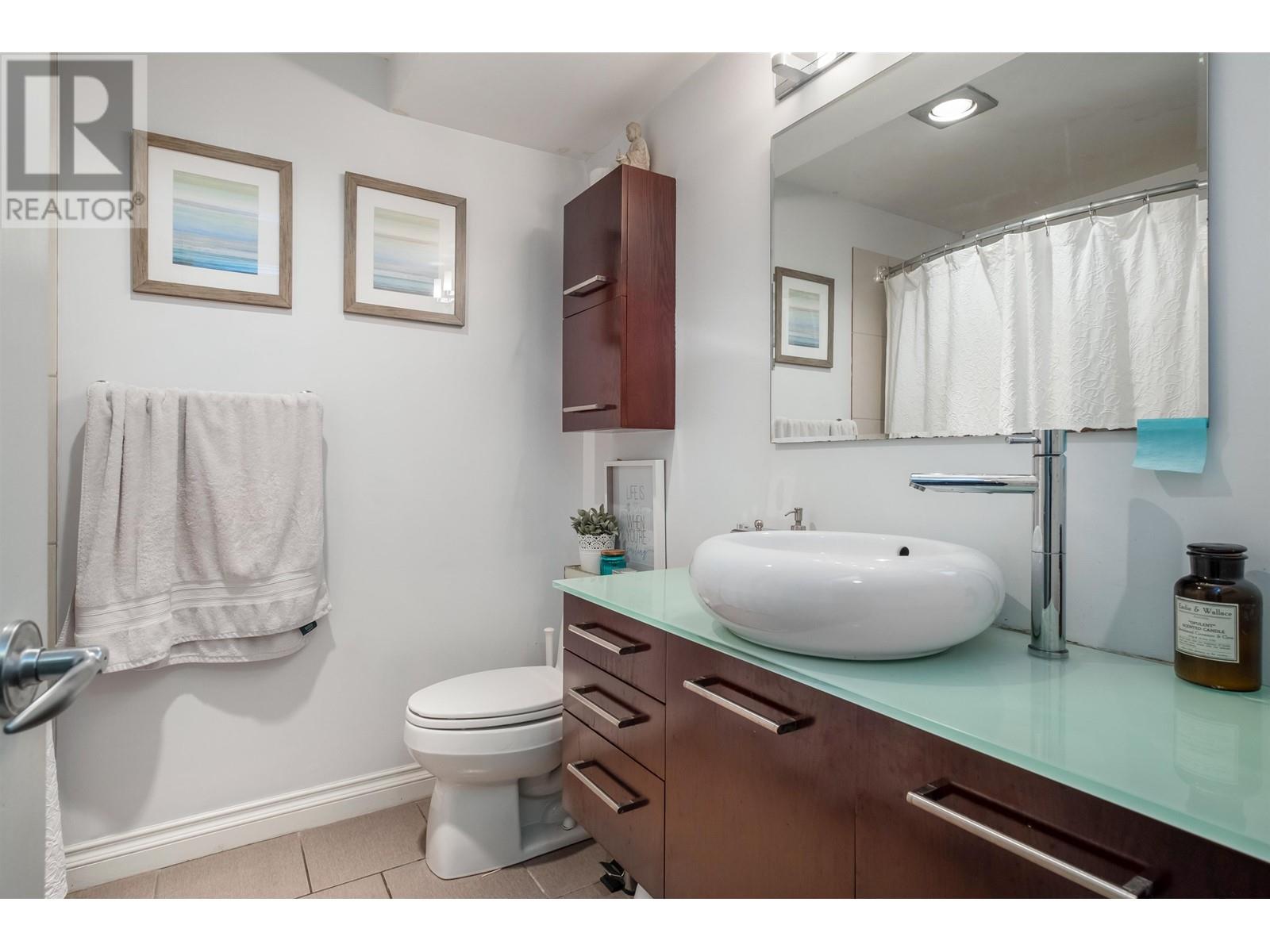 Listing Picture 8 of 18 : 2536 CORNWALL STREET, Vancouver / 溫哥華 - 魯藝地產 Yvonne Lu Group - MLS Medallion Club Member