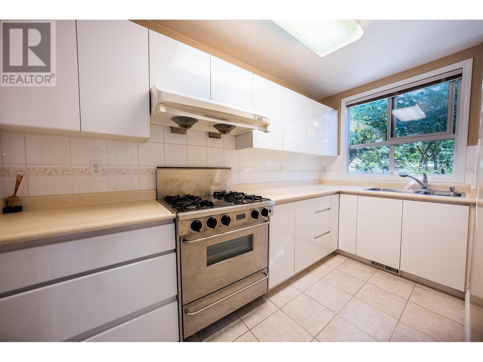 8340 Lunen Road, Richmond, British Columbia  V6Y 2X2 - Photo 7 - R2972889