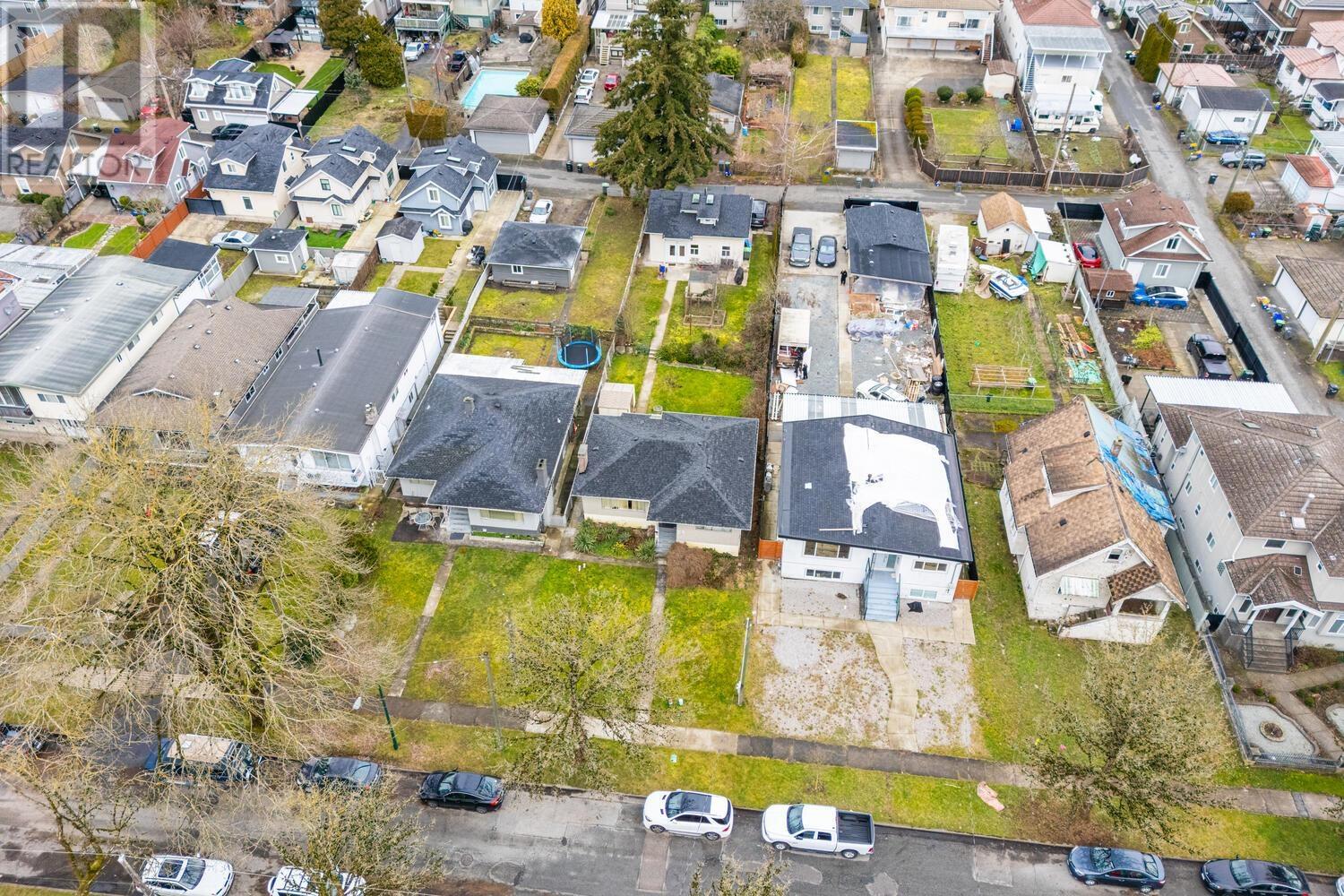 Property at 1187 E 54TH AVENUE image 1
