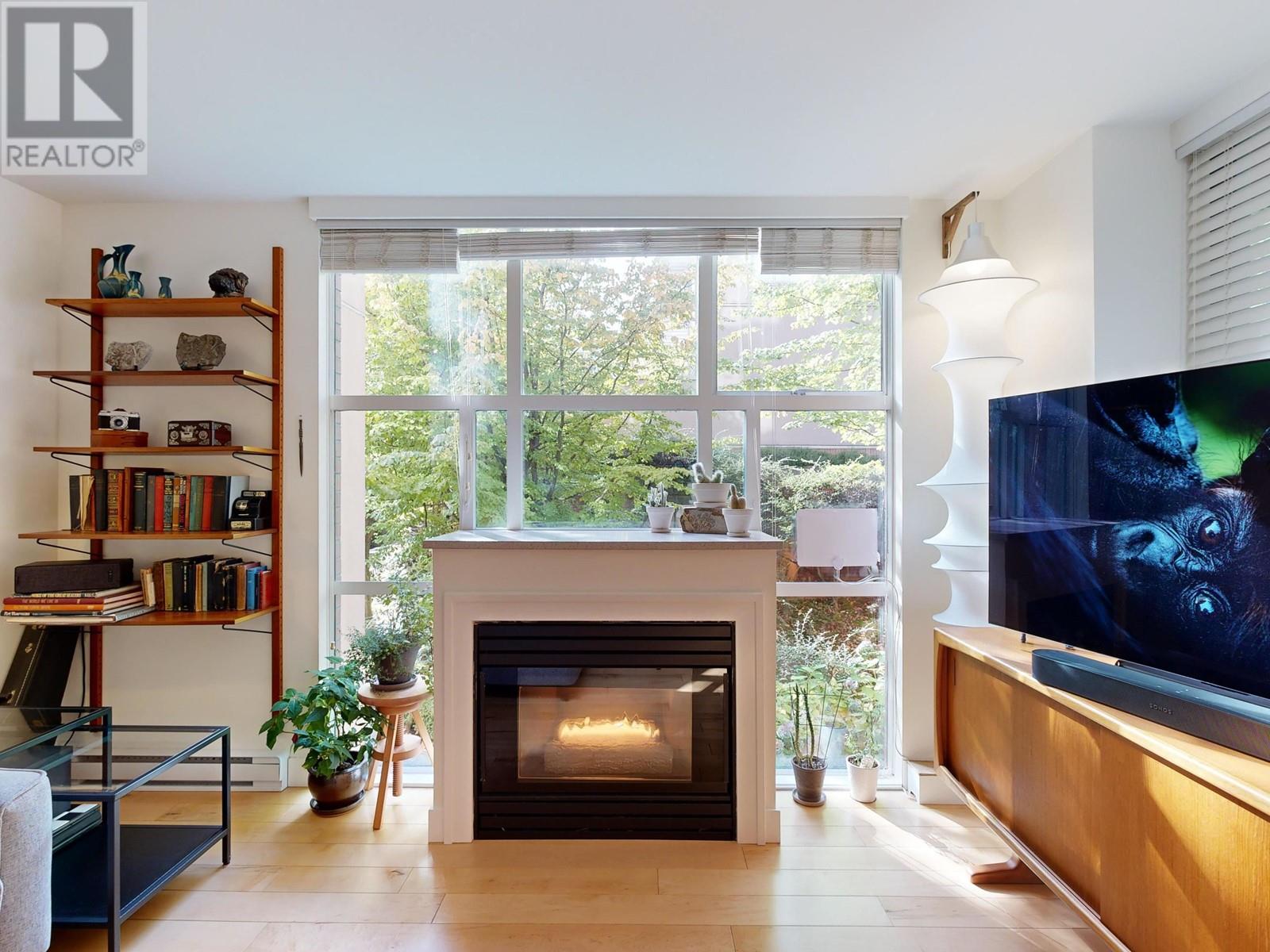 203 518 W 14th Avenue, Vancouver, British Columbia  V5Z 4N5 - Photo 1 - R2972927