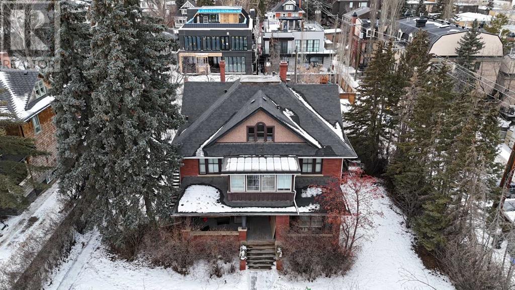 Property at 1915 10 Street SW image 1