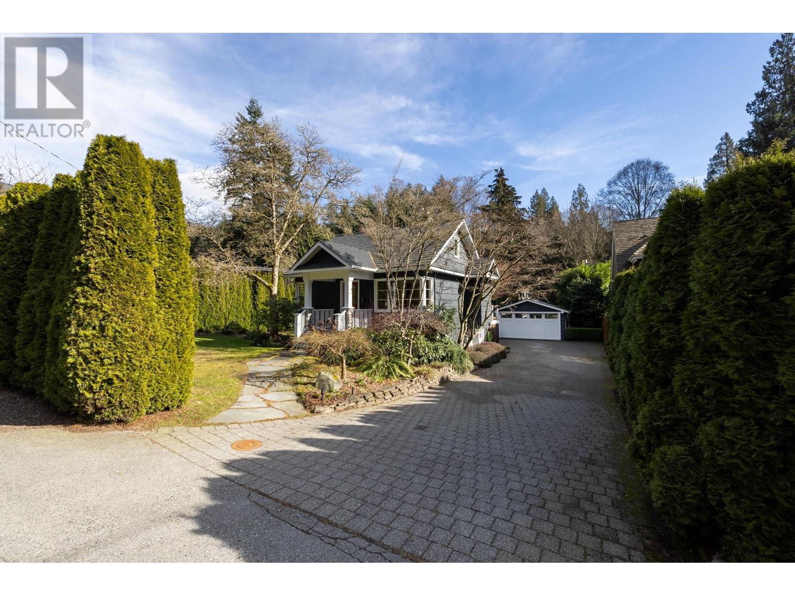 5648 EAGLE HARBOUR ROAD, west vancouver, British Columbia