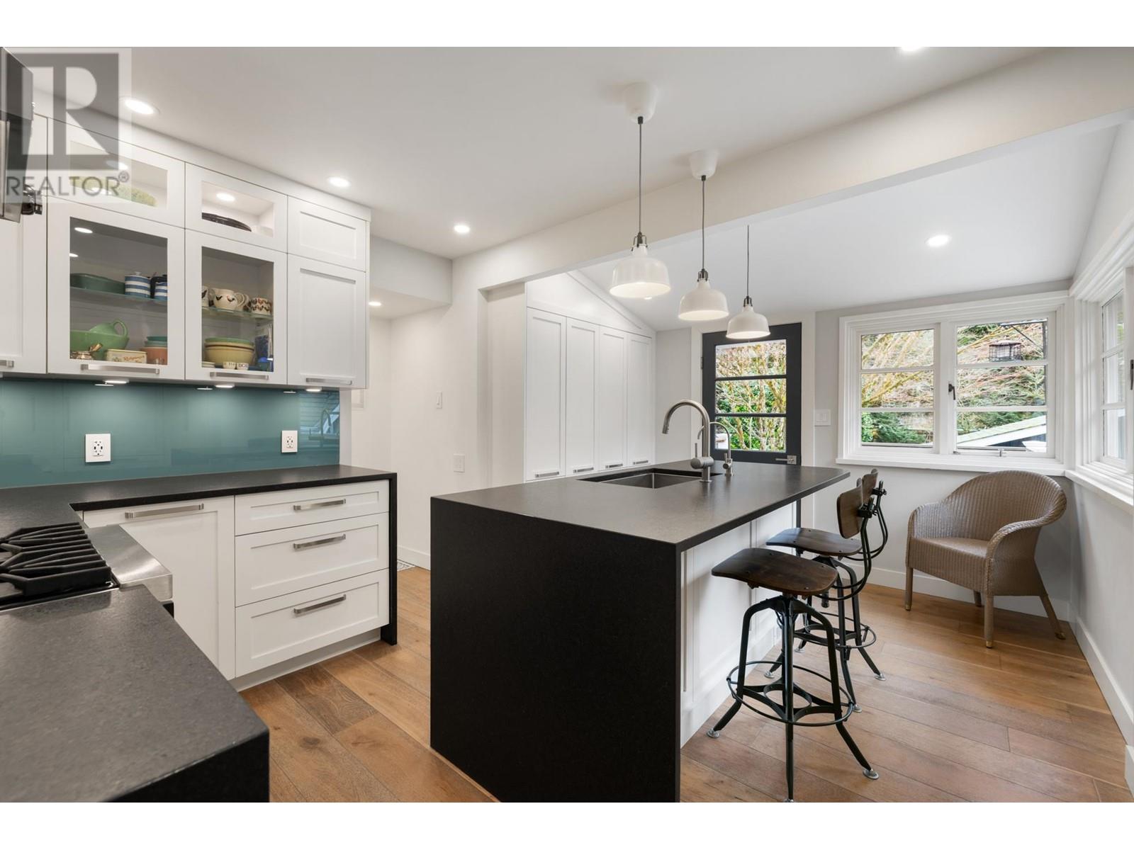 5648 Eagle Harbour Road, West Vancouver, British Columbia  V7W 1P5 - Photo 16 - R2972872