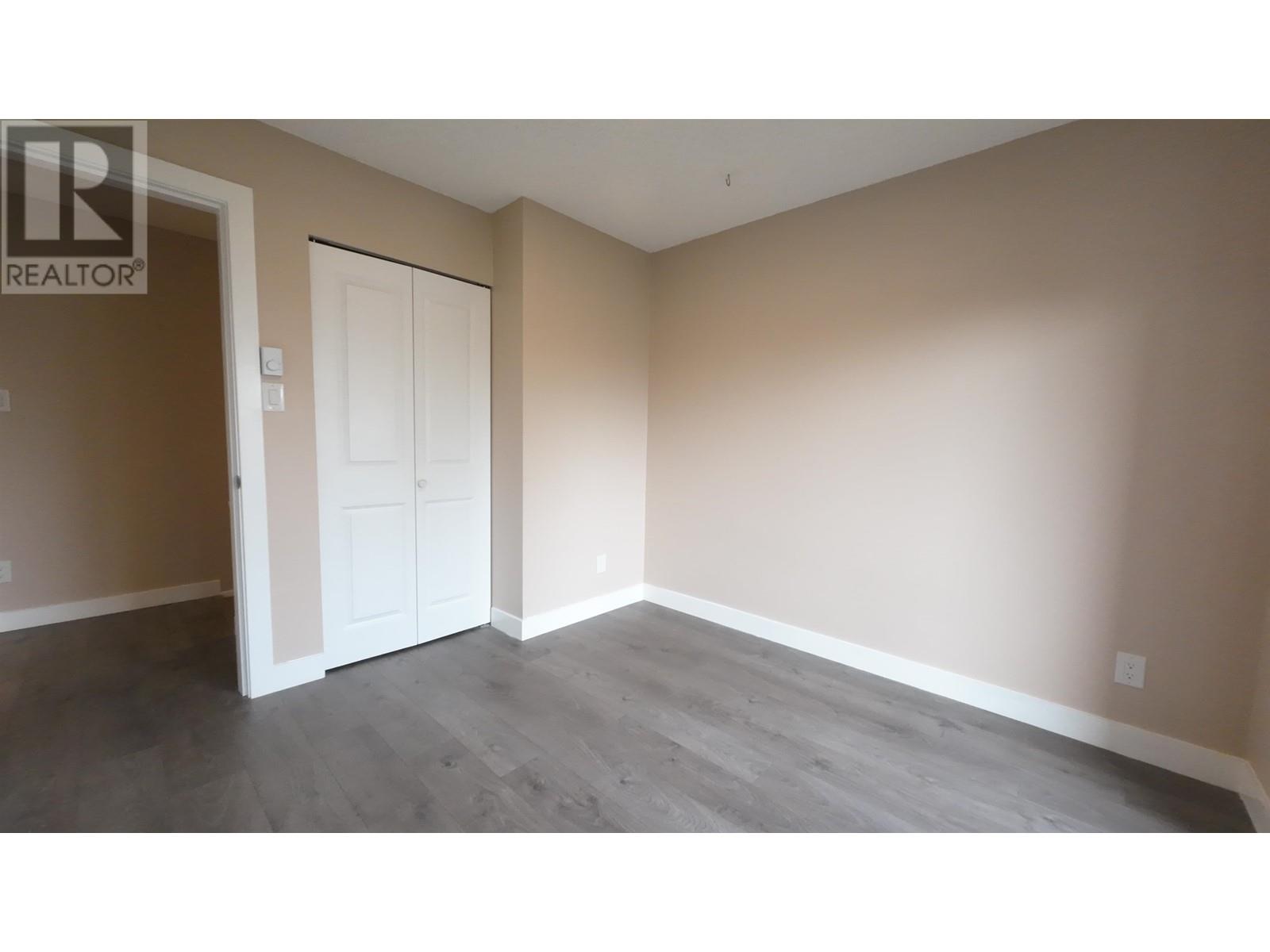 11 Fell Avenue, Burnaby, British Columbia  V5B 3Y1 - Photo 10 - R2972986