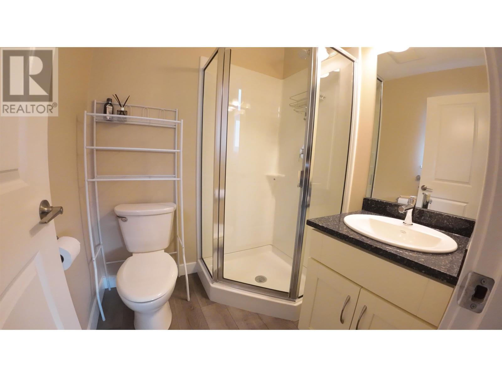11 Fell Avenue, Burnaby, British Columbia  V5B 3Y1 - Photo 8 - R2972986