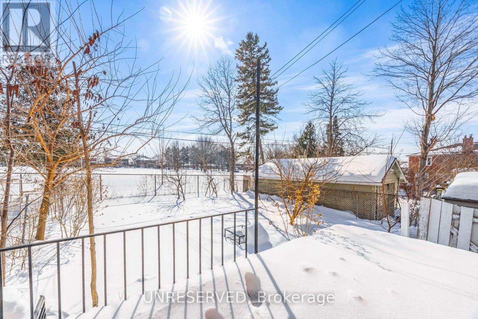 15 Rambler Place, Toronto, Ontario  M3L 1N6 - Photo 33 - W11998531