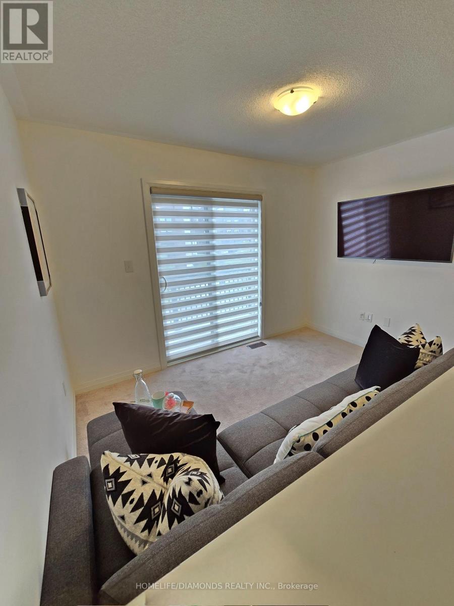 49 Koda Street, Barrie, Ontario  L9J 0H7 - Photo 11 - S11991814