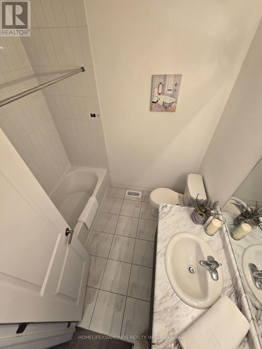 49 Koda Street, Barrie, Ontario  L9J 0H7 - Photo 14 - S11991814