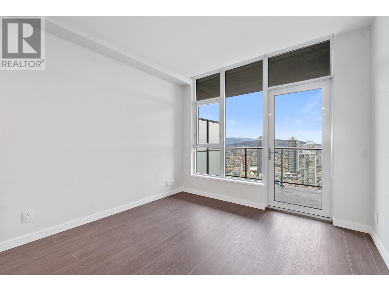 Listing Picture 9 of 37 : 5903 2108 GILMORE AVENUE, Burnaby / 本拿比 - 魯藝地產 Yvonne Lu Group - MLS Medallion Club Member