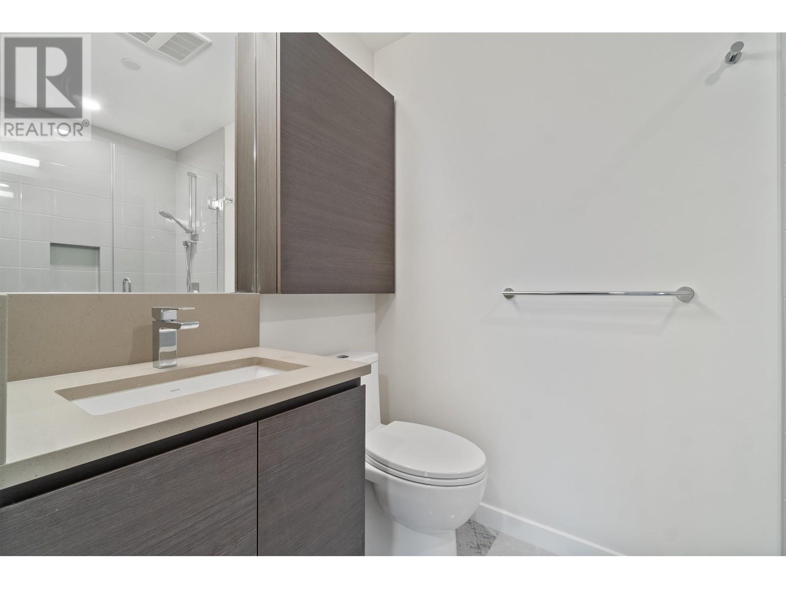 Listing Picture 13 of 37 : 5903 2108 GILMORE AVENUE, Burnaby / 本拿比 - 魯藝地產 Yvonne Lu Group - MLS Medallion Club Member