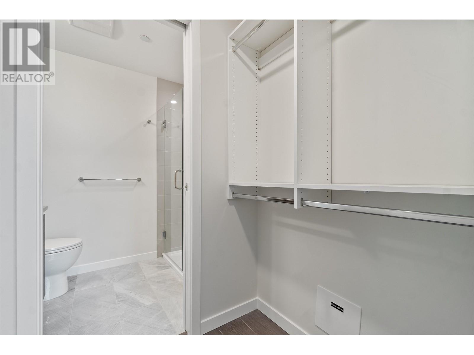 Listing Picture 18 of 37 : 5903 2108 GILMORE AVENUE, Burnaby / 本拿比 - 魯藝地產 Yvonne Lu Group - MLS Medallion Club Member