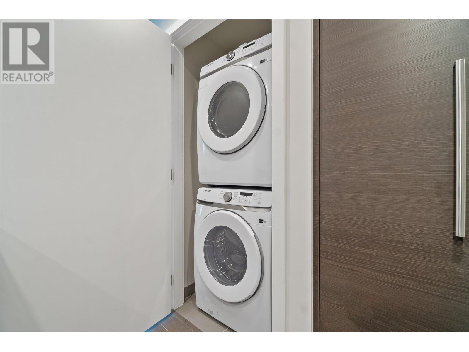 Listing Picture 19 of 37 : 5903 2108 GILMORE AVENUE, Burnaby / 本拿比 - 魯藝地產 Yvonne Lu Group - MLS Medallion Club Member
