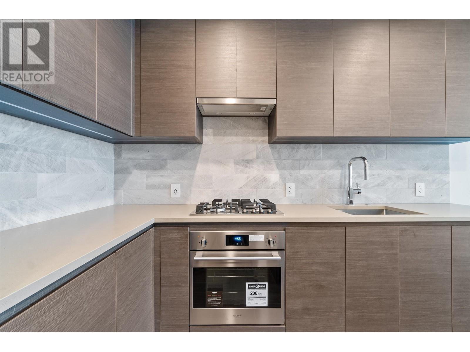 Listing Picture 10 of 37 : 5903 2108 GILMORE AVENUE, Burnaby / 本拿比 - 魯藝地產 Yvonne Lu Group - MLS Medallion Club Member