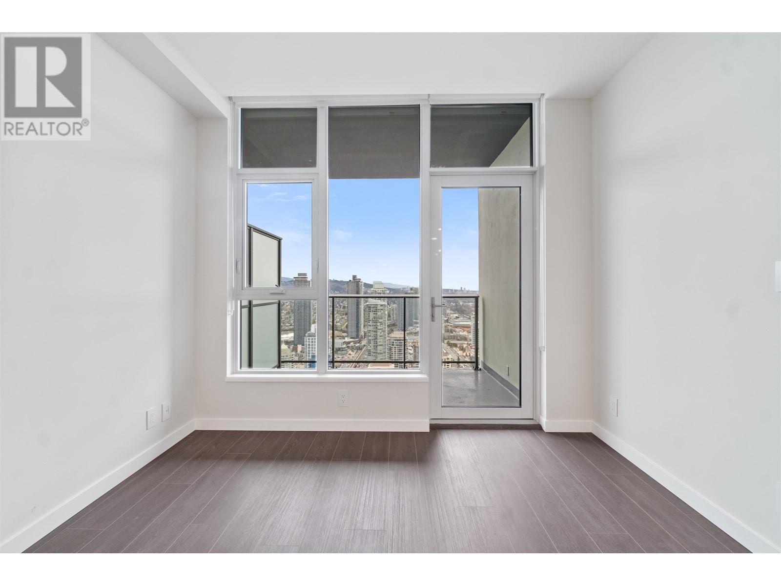 Listing Picture 7 of 37 : 5903 2108 GILMORE AVENUE, Burnaby / 本拿比 - 魯藝地產 Yvonne Lu Group - MLS Medallion Club Member