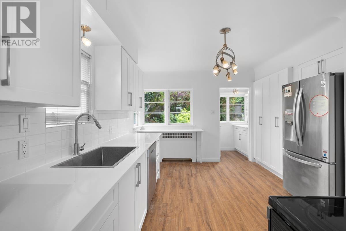 1561 Jefferson Avenue, West Vancouver, British Columbia  V7V 2A2 - Photo 5 - R2972997