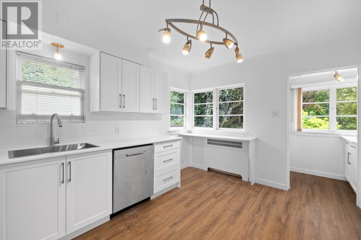 1561 Jefferson Avenue, West Vancouver, British Columbia  V7V 2A2 - Photo 6 - R2972997