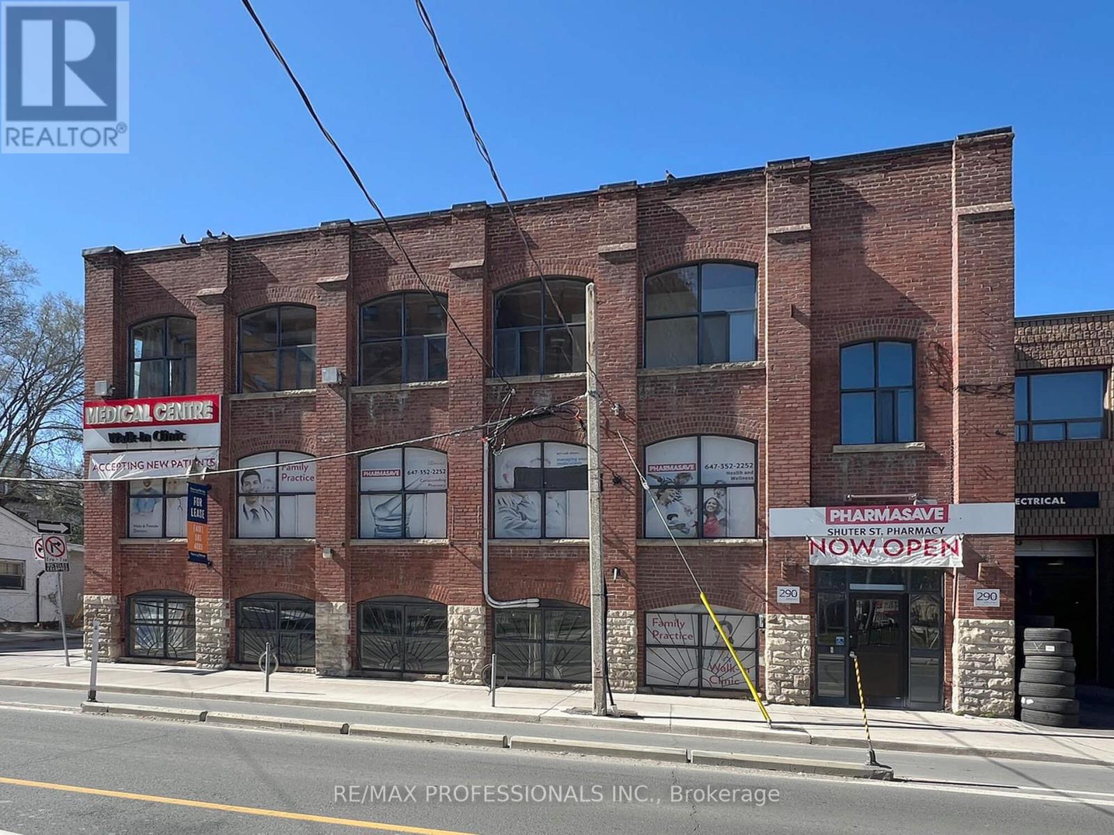 UNIT 3 - 290 SHUTER STREET, Toronto, Ontario