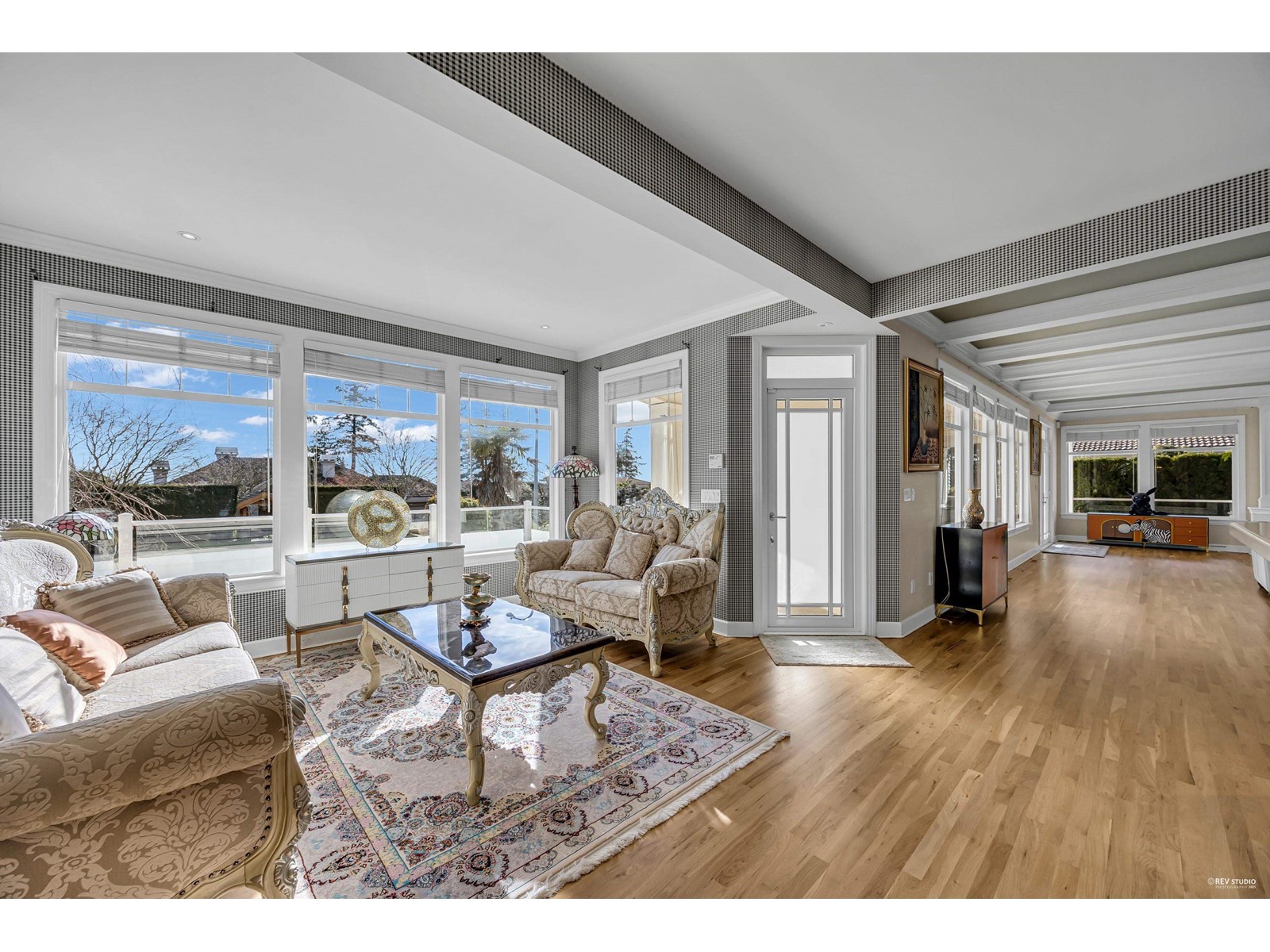 Property at 13499 13A AVENUE image 4