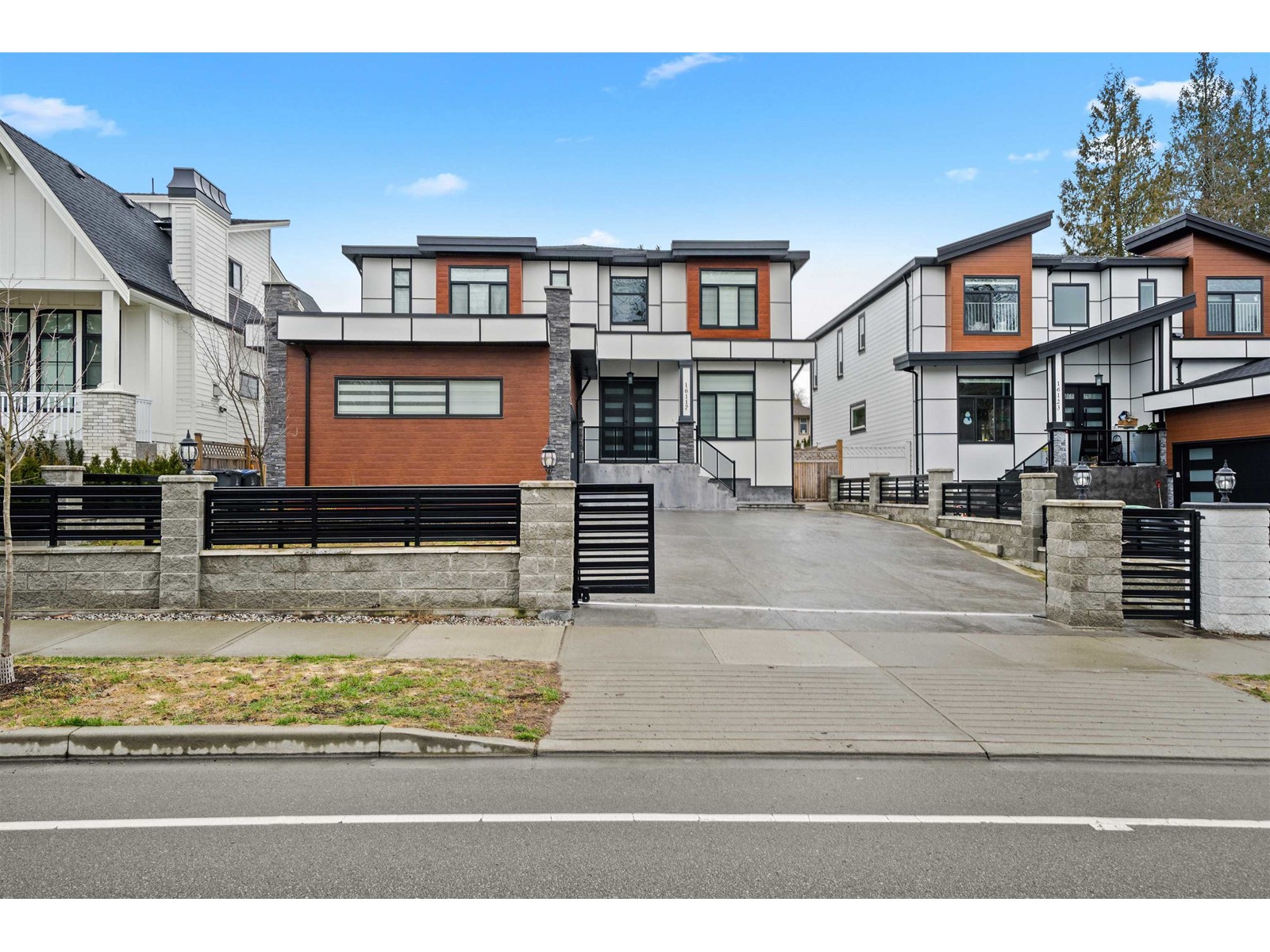 Property at 16117 108 AVENUE image 1