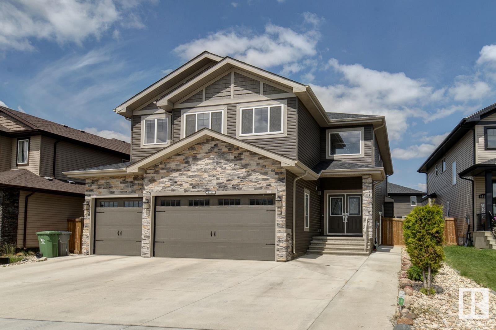 Property at 6112 55 AV image 2