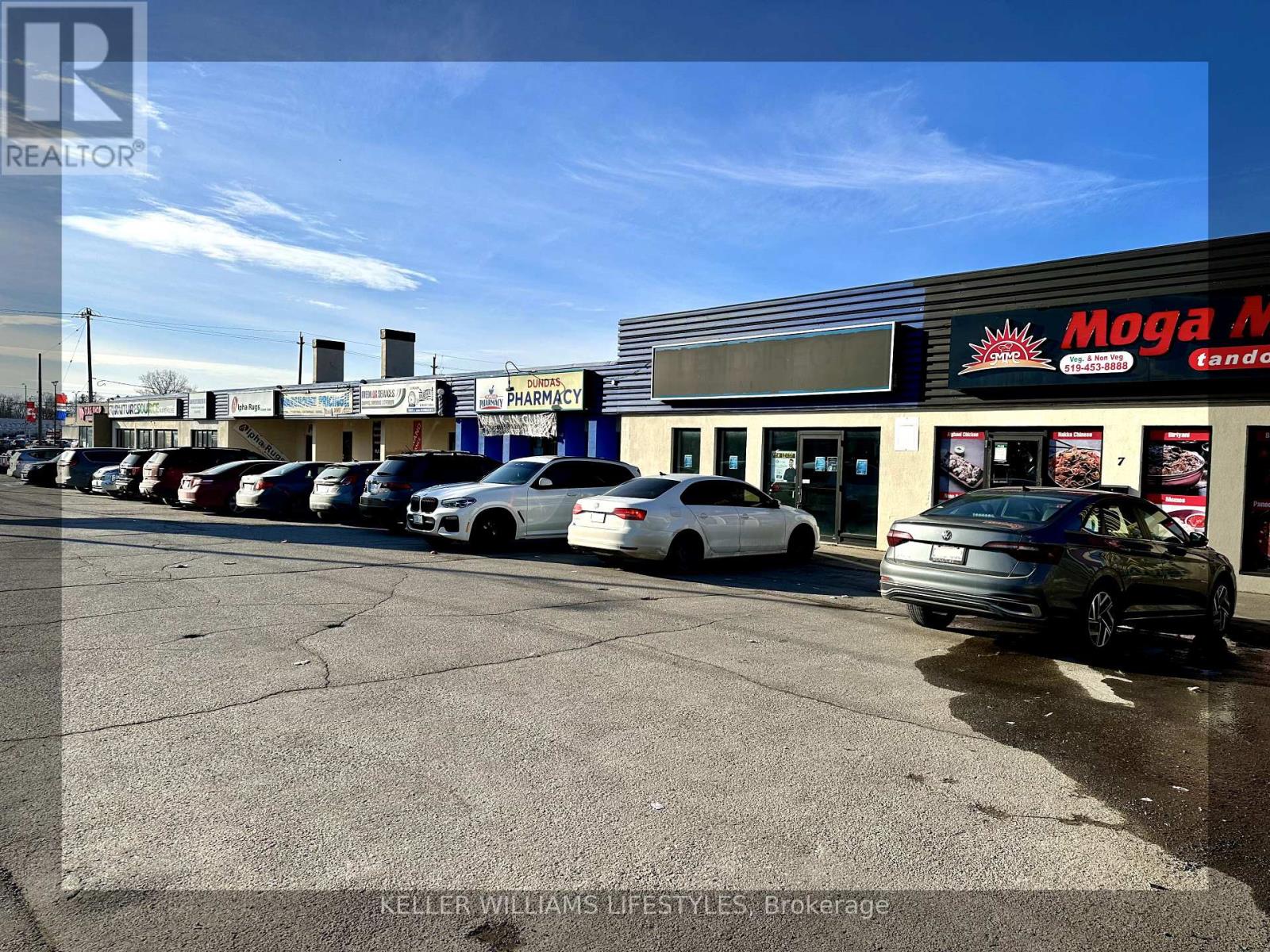 1560 Dundas Street, London East, Ontario  N5W 3C1 - Photo 1 - X11998602