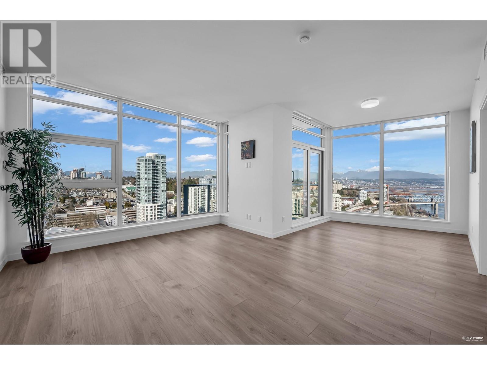 Property at 3003 660 QUAYSIDE DRIVE image 3