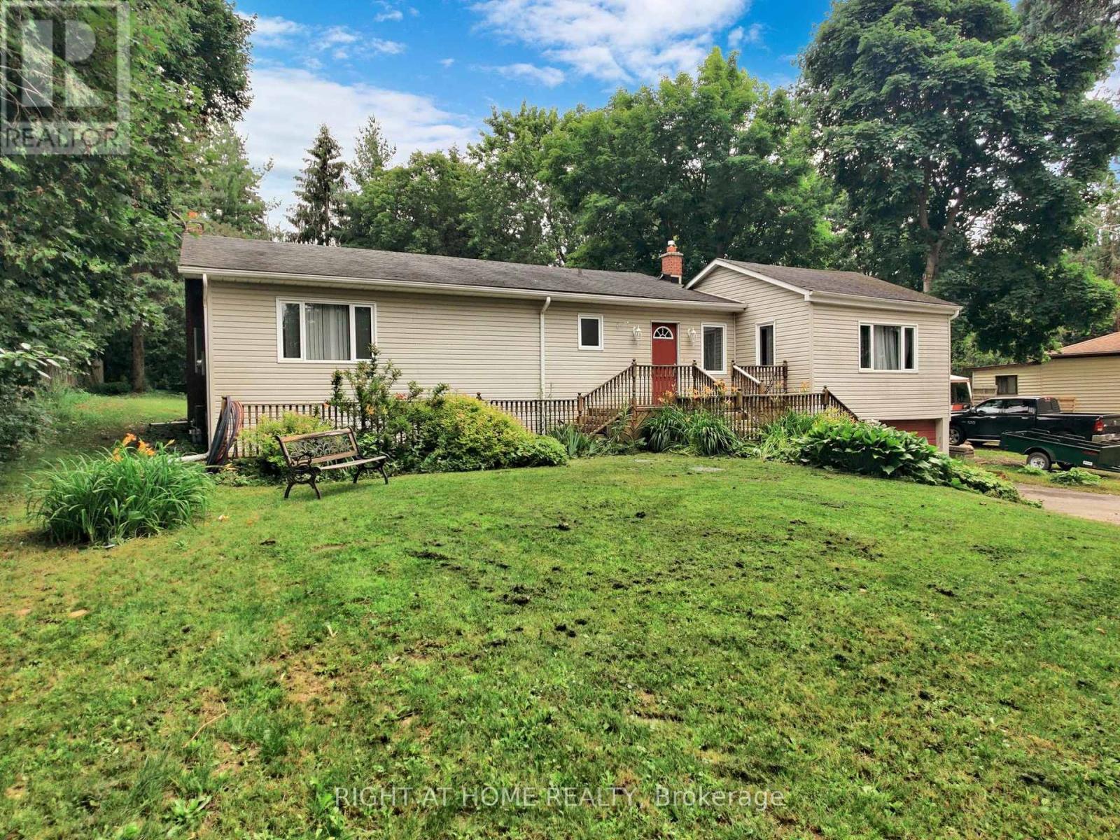 Property at 1 KENNETH AVENUE image 2