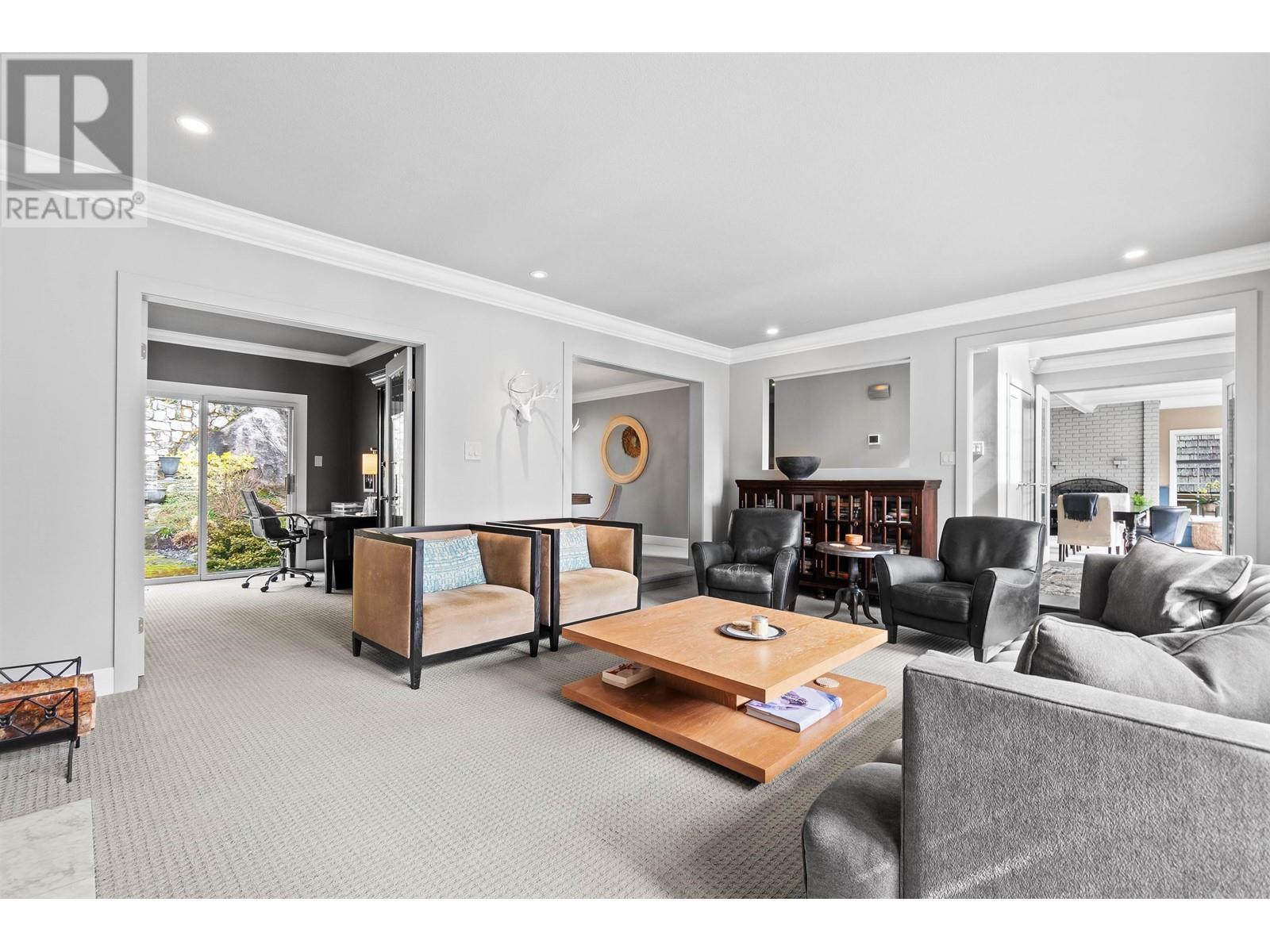 4817 Meadfeild Road, West Vancouver, British Columbia  V7W 3E6 - Photo 4 - R2967619