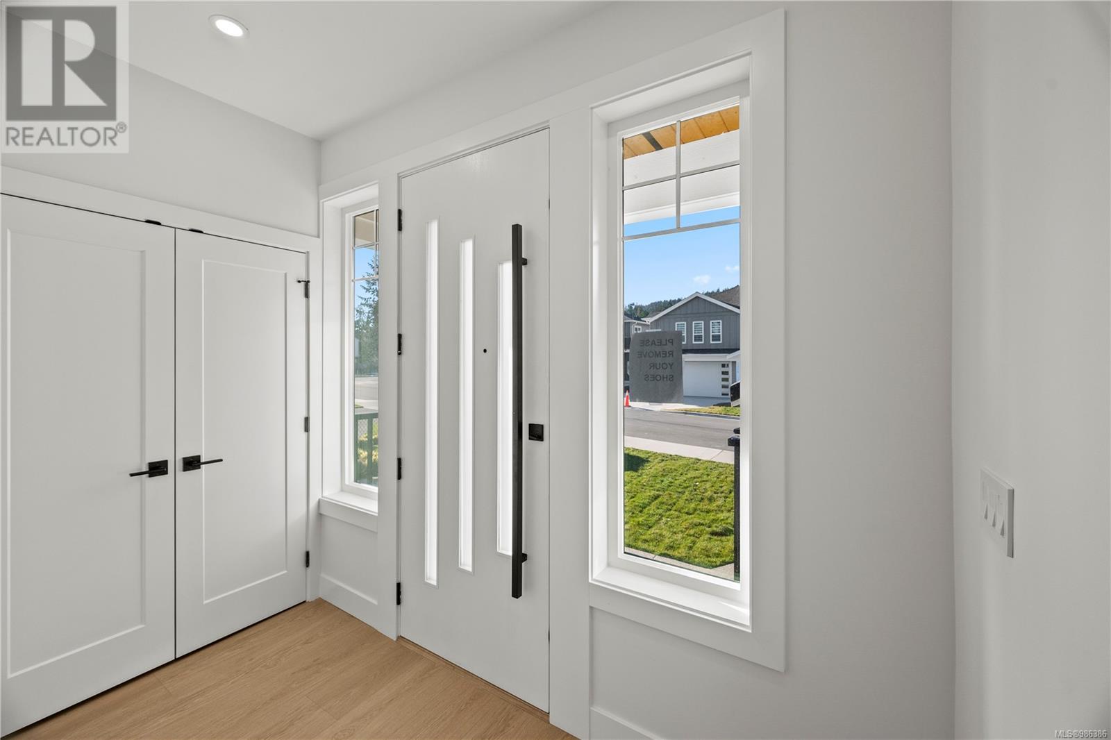 Property at 2351 Swallow Pl image 3