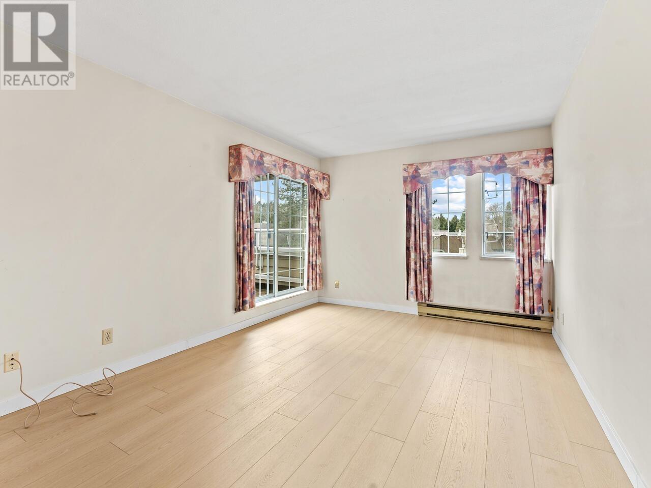 302 3401 Curle Avenue, Burnaby, British Columbia  V5G 4P4 - Photo 15 - R2972749