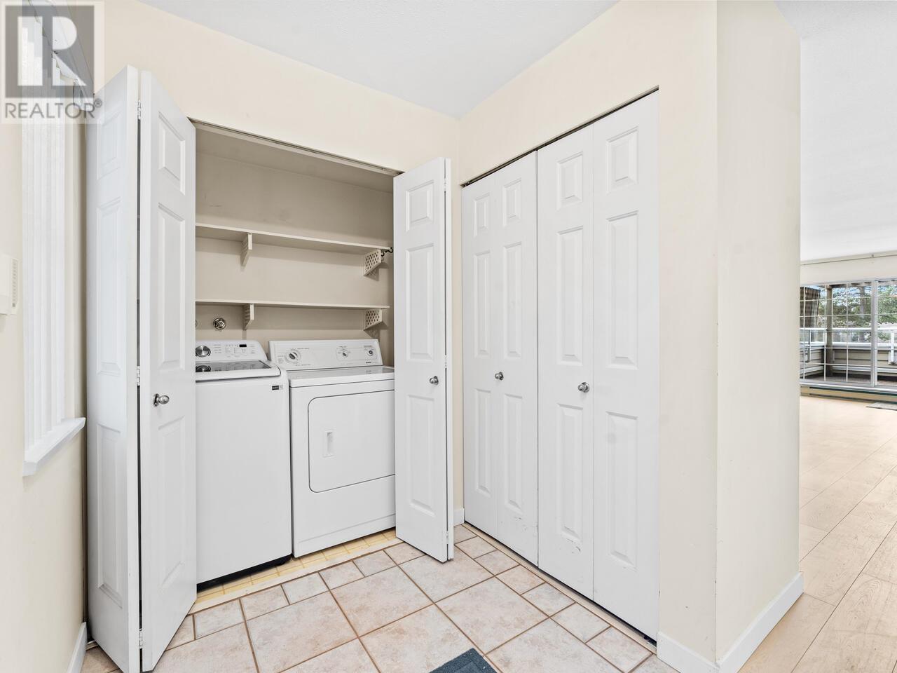 302 3401 Curle Avenue, Burnaby, British Columbia  V5G 4P4 - Photo 4 - R2972749