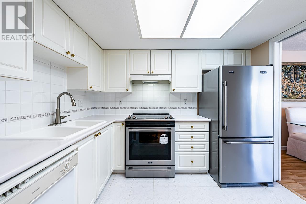 Listing Picture 5 of 19 : 503 6080 MINORU BOULEVARD, Richmond / 烈治文 - 魯藝地產 Yvonne Lu Group - MLS Medallion Club Member