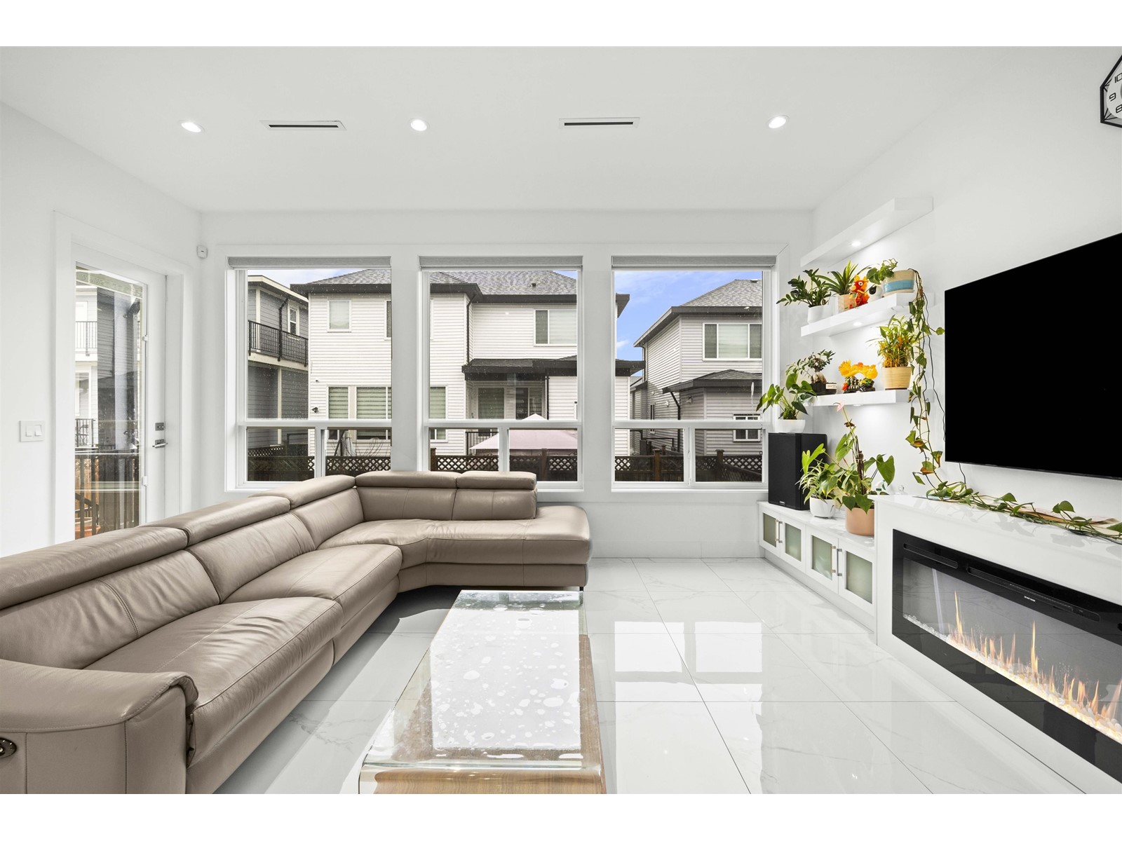5929 140b Street, Surrey, British Columbia  V3X 0J3 - Photo 10 - R2972791