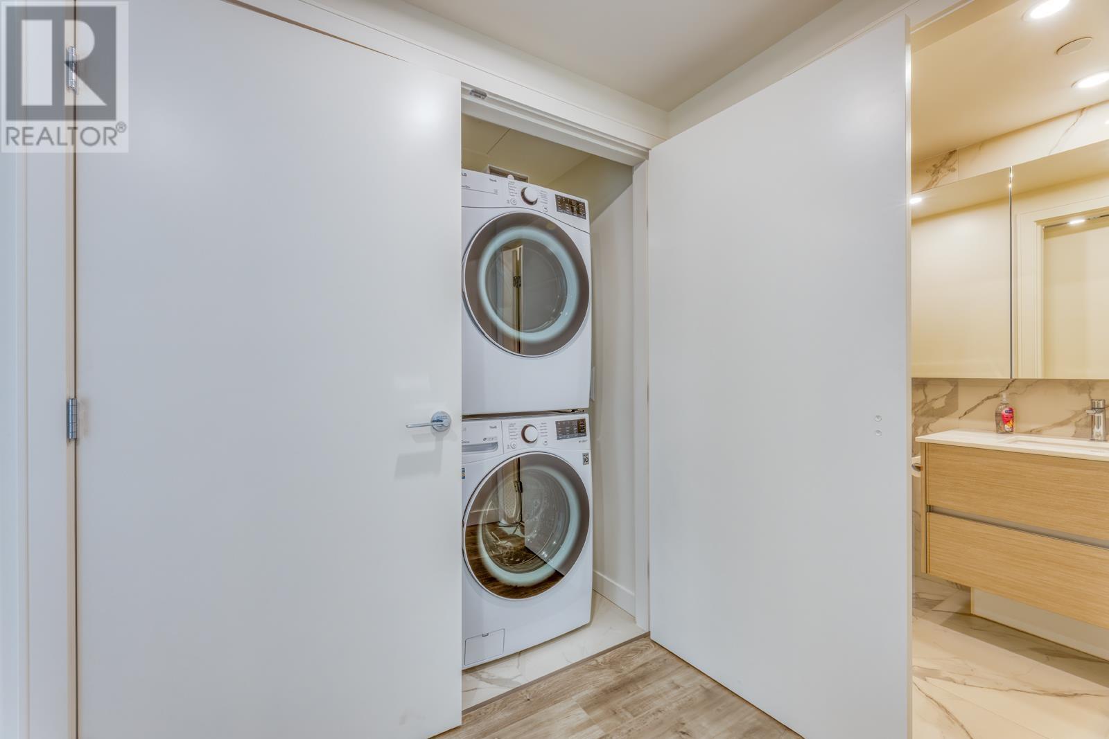 2104 200 Klahanie Court, West Vancouver, British Columbia  V7P 0E4 - Photo 18 - R2972857