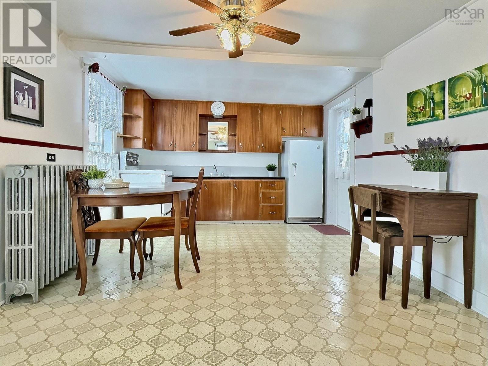 10 Cercle Bourgeois Road, Chéticamp, Nova Scotia  B0E 1H0 - Photo 15 - 202504016