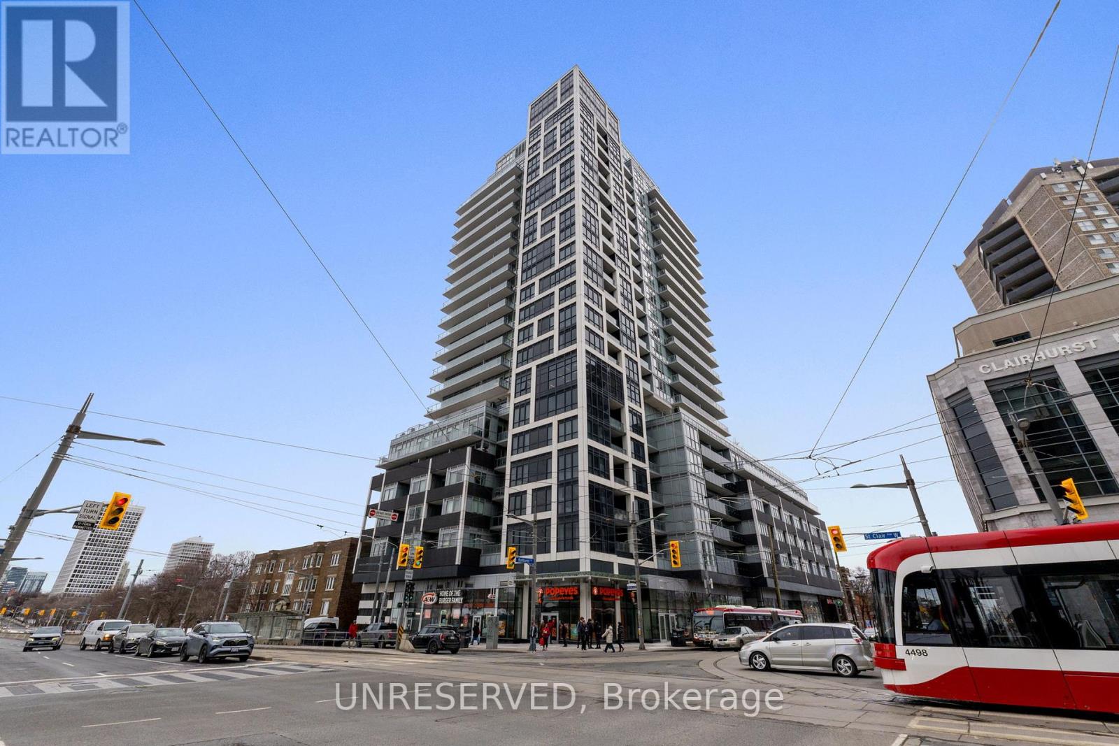 1304 - 501 St. Clair Avenue W, Toronto, Ontario  M5P 0A2 - Photo 19 - C11996208