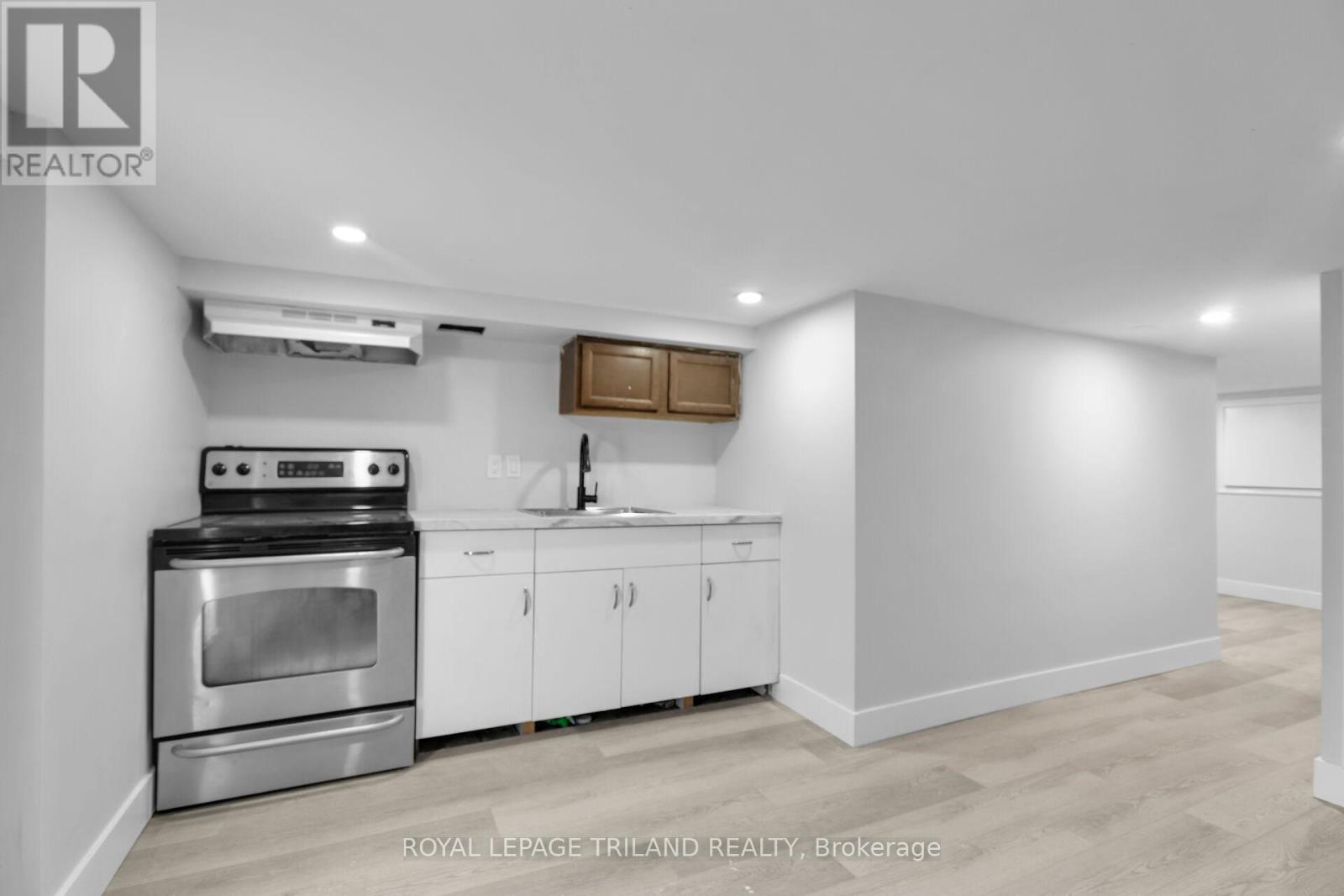 Property at 94 STANLEY STREET image 3