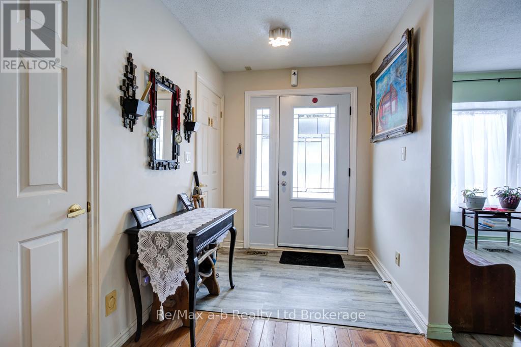 Property at 26 SERES DRIVE image 3