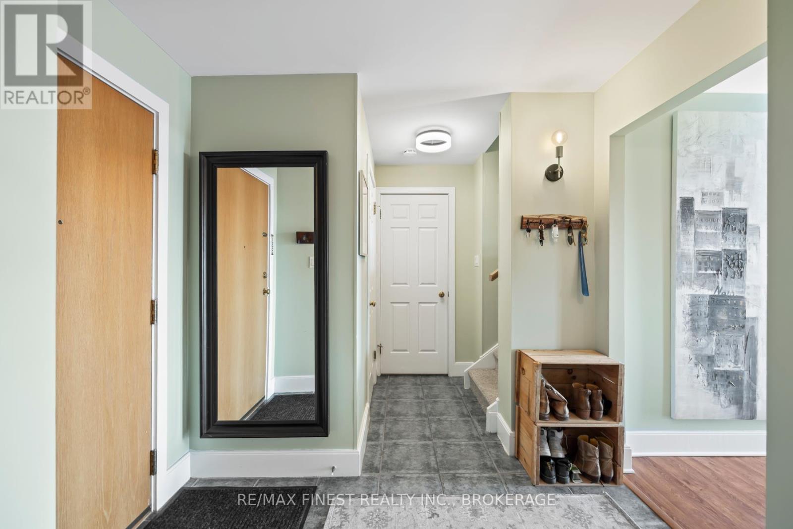 605 - 2 Bay Street, Kingston, Ontario  K7K 6T7 - Photo 4 - X11992823