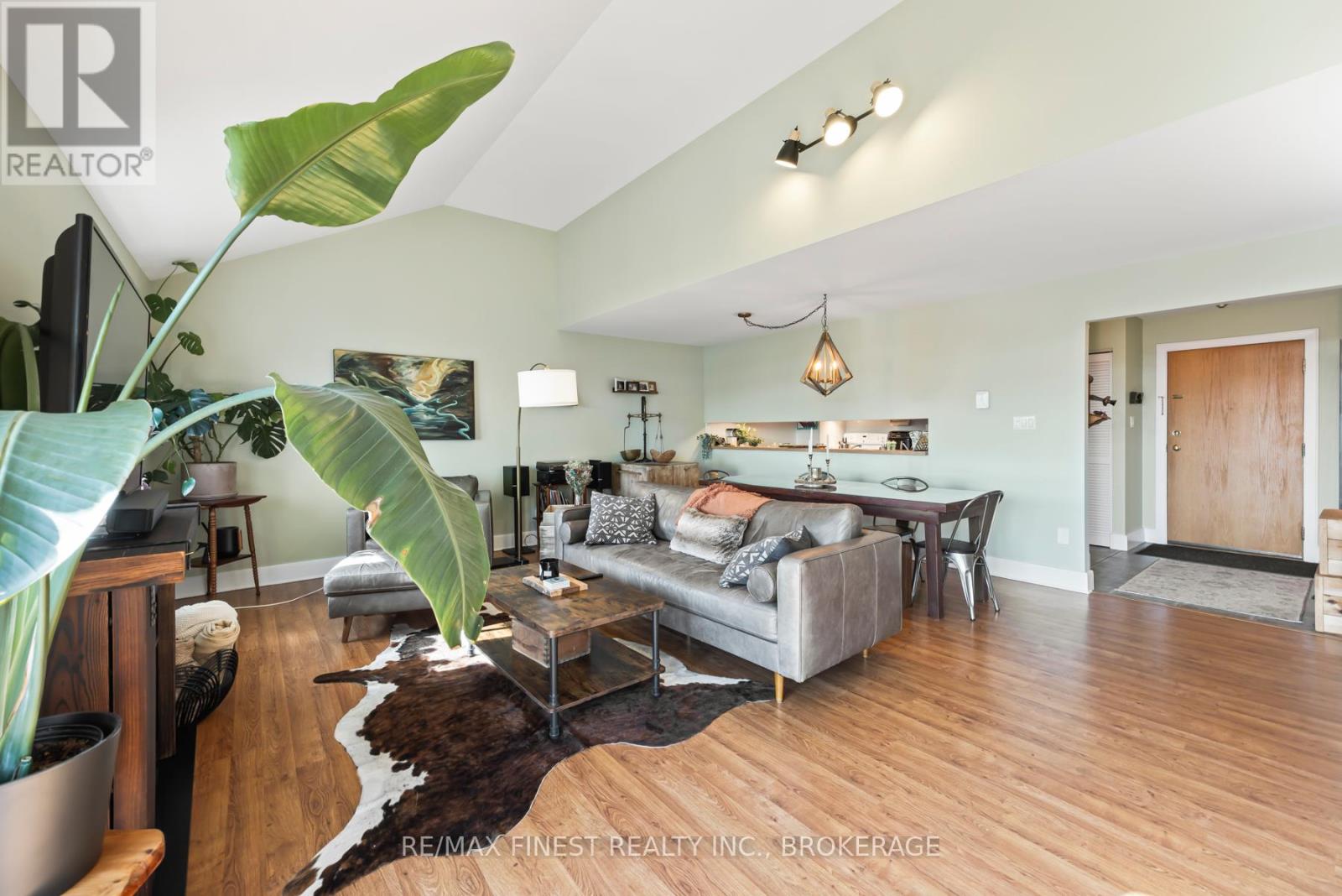 605 - 2 Bay Street, Kingston, Ontario  K7K 6T7 - Photo 7 - X11992823