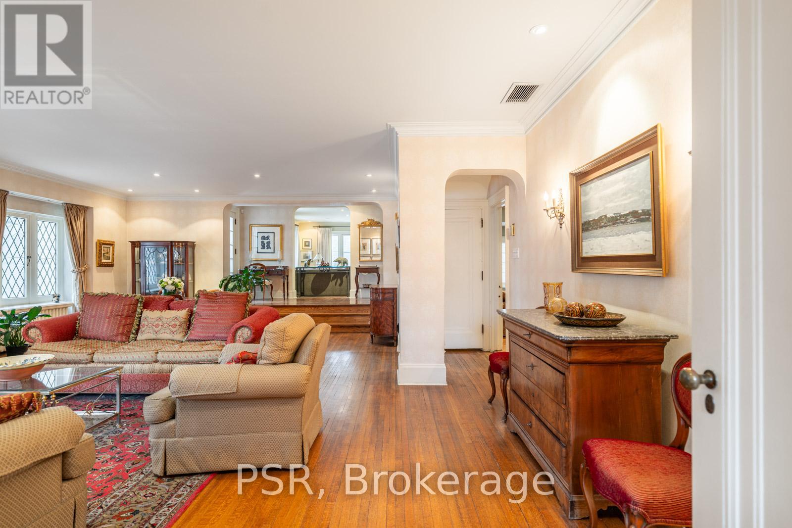 Property at 13 OLD FOREST HILL ROAD image 5