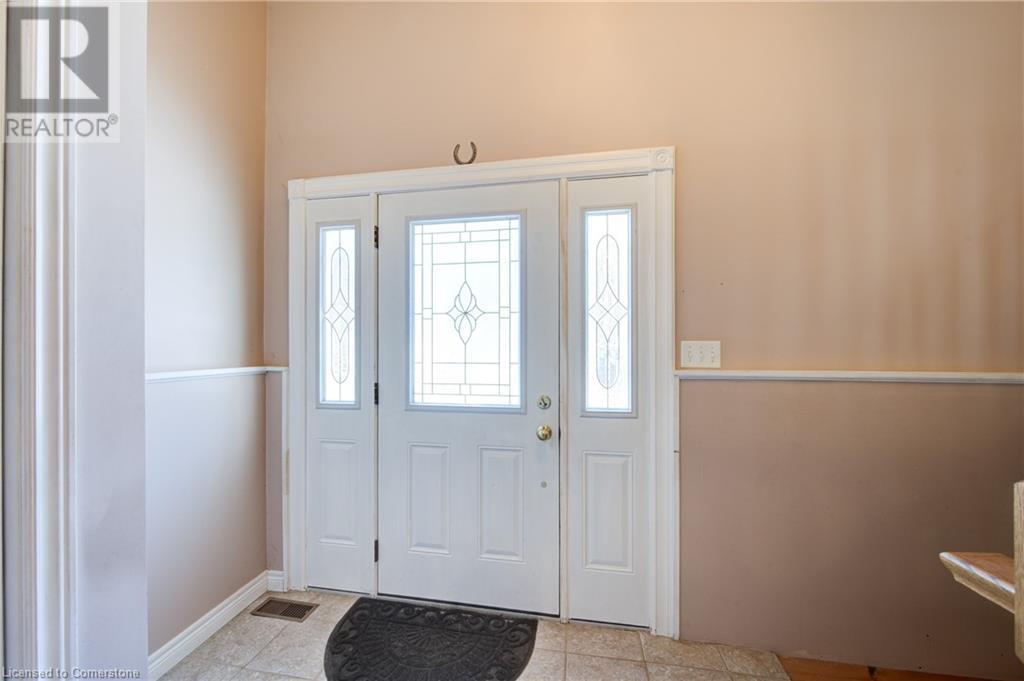 Property at 18 COMMERCIAL Road image 4