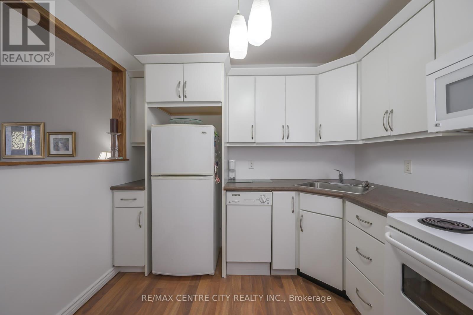 Property at 309 - 729 DEVERON CRESCENT image 4