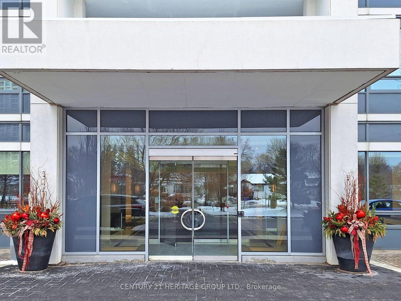 Property at PH105 - 7165 YONGE STREET image 4