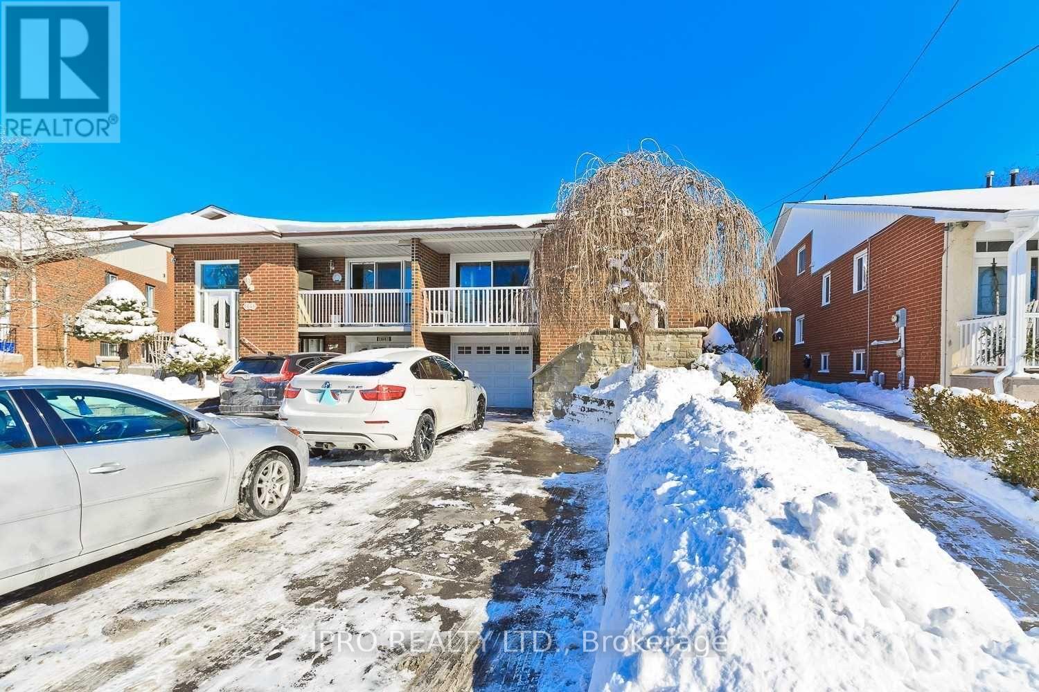 Upper - 1639 Copseholm Trail, Mississauga, Ontario  L4W 2C1 - Photo 11 - W11999006