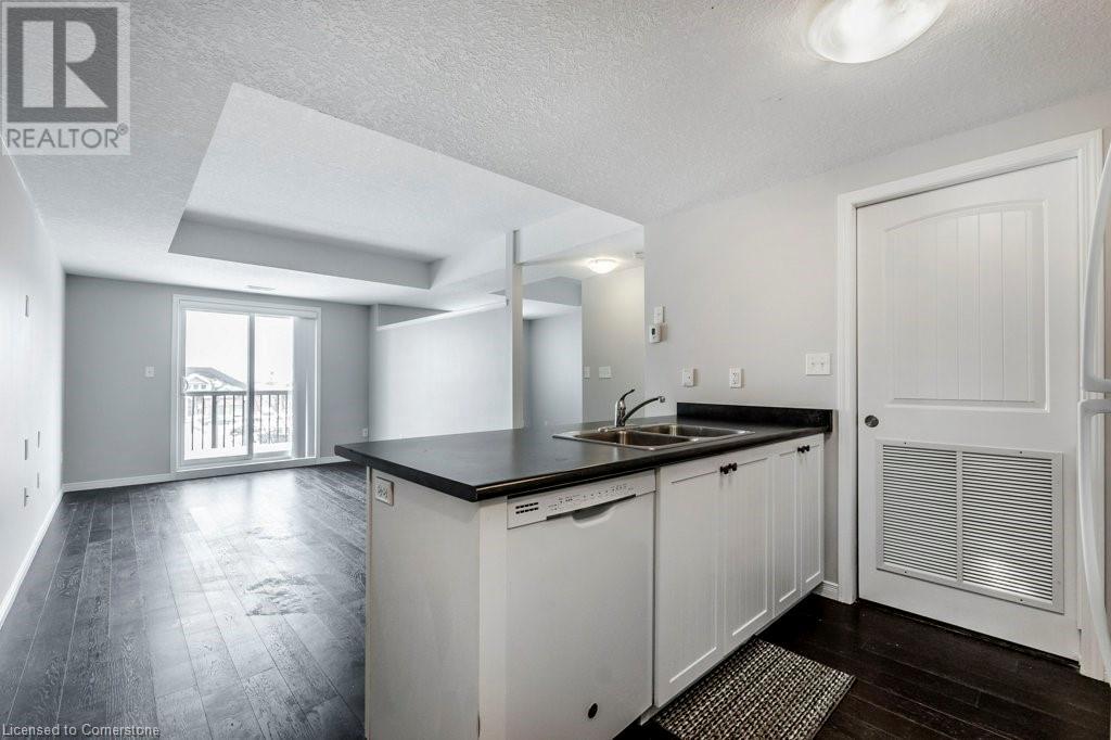 1662 Fischer Hallman Road Unit# D, Kitchener, Ontario  N2R 0C6 - Photo 5 - 40703198