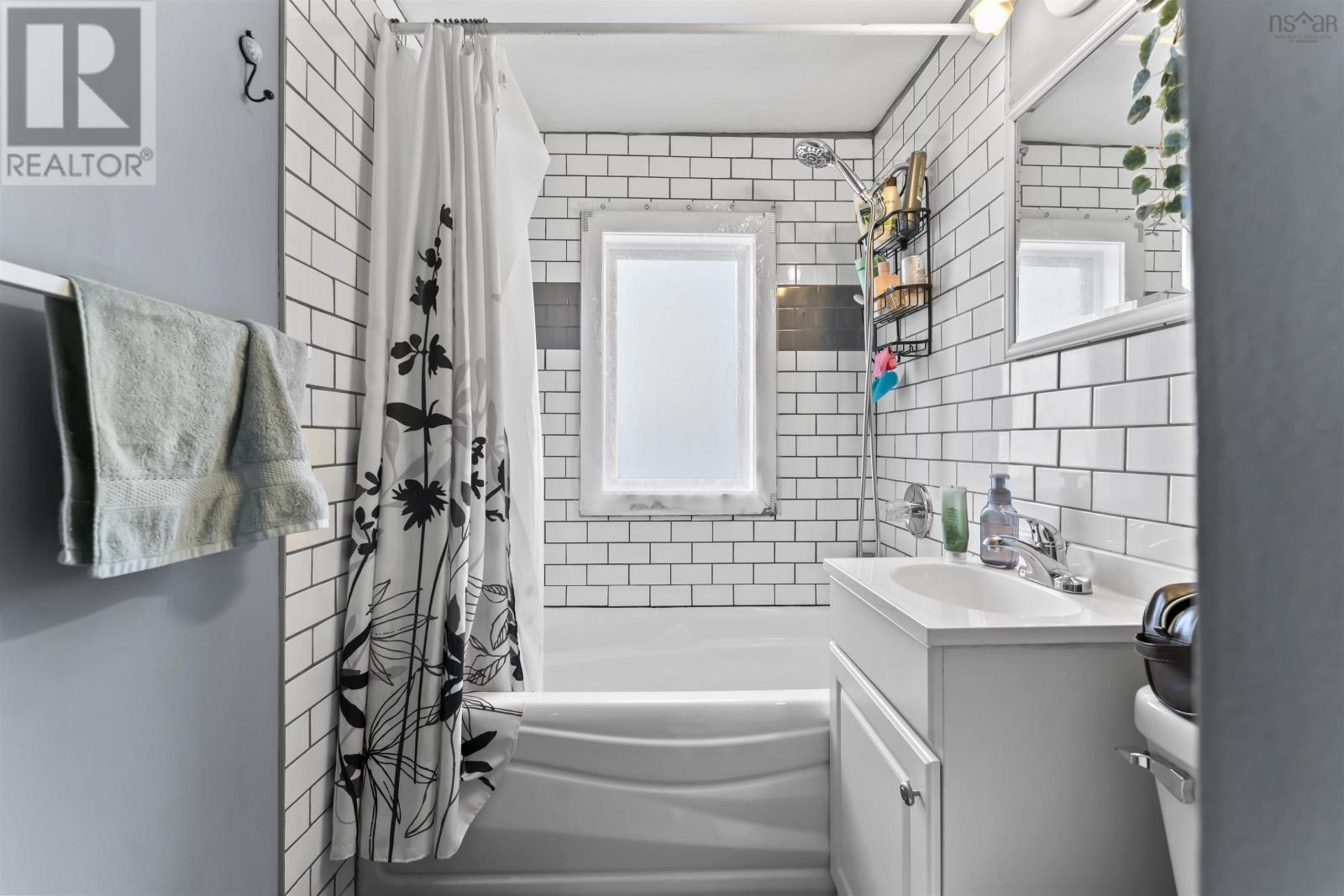 404 Portland Street, Dartmouth, Nova Scotia  B2Y 1K9 - Photo 15 - 202504045