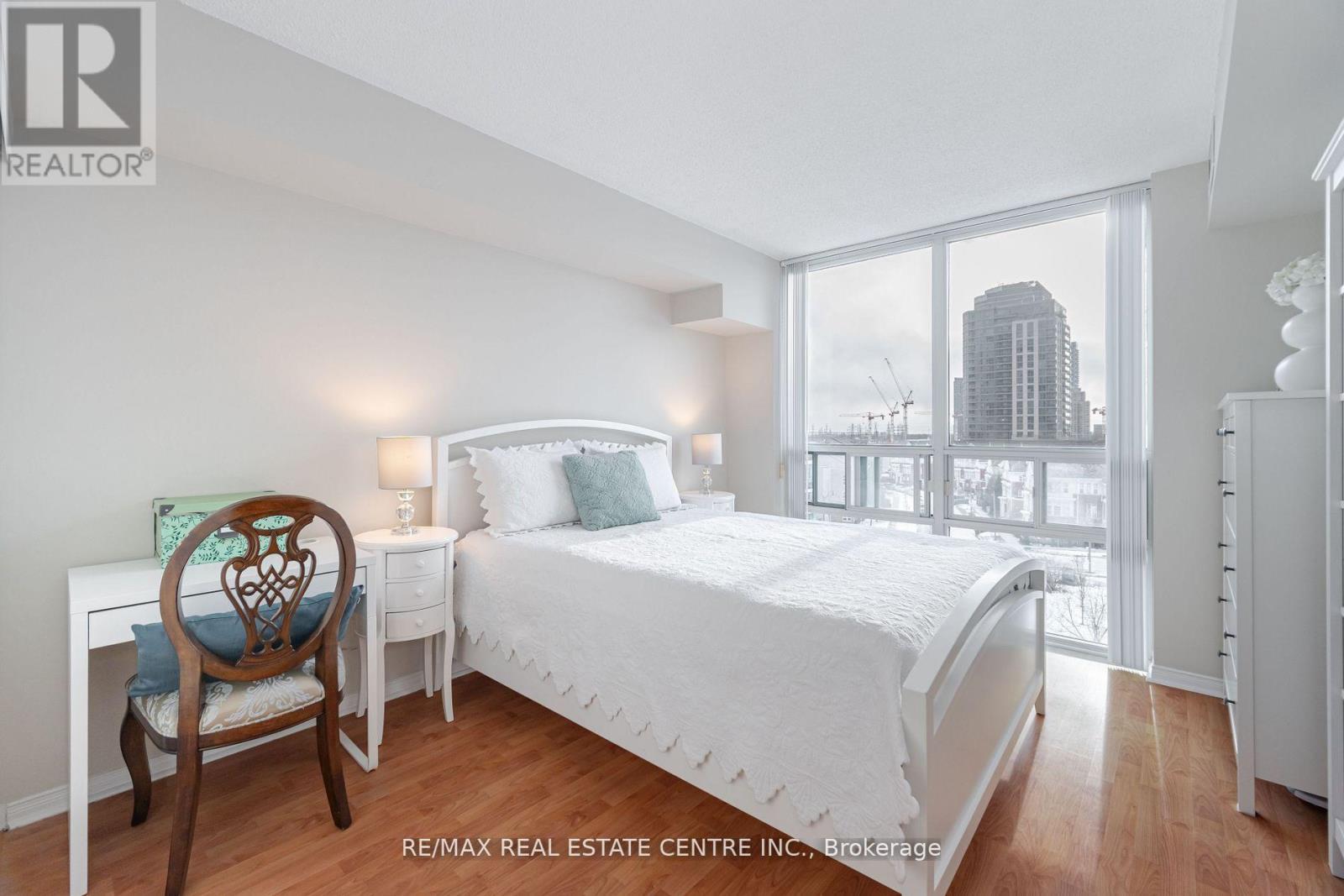 606 - 17 Michael Power Place, Toronto, Ontario  M9A 5G5 - Photo 15 - W11998915