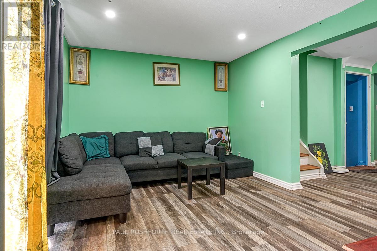 Property at 33 CORLEY PRIVATE image 5